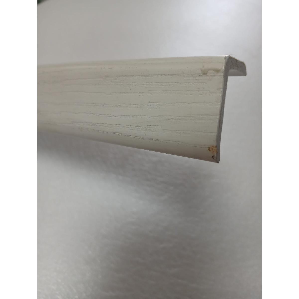 Paraspigolo liscio pvc rovere bianco mm 30x30 mt 3