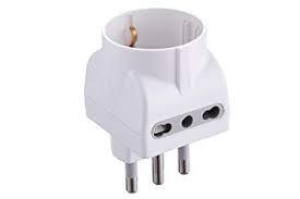 Adattatore triplo 2 posti+schuko