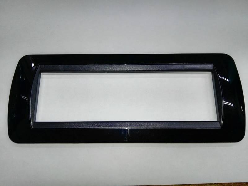 Placca 7p nera ec
