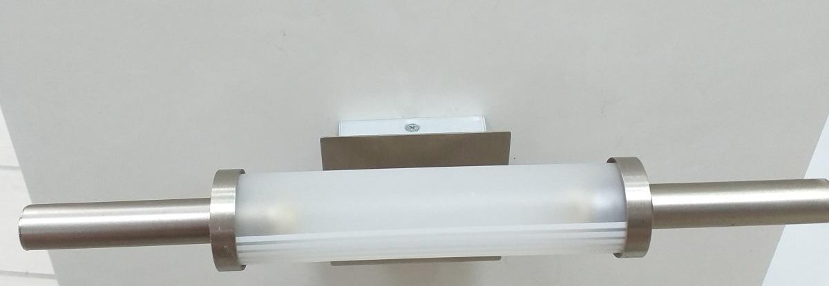 Lampada alogena triangolare
